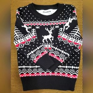 Abollria Child's Sweater Size S